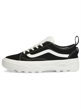 {{productViewItem.photos[photoViewList.activeNavIndex].Alt || productViewItem.photos[photoViewList.activeNavIndex].Description || 'Vans Sentry Old Skool Wc &#39;Black&#39;'}}