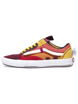 {{productViewItem.photos[photoViewList.activeNavIndex].Alt || productViewItem.photos[photoViewList.activeNavIndex].Description || 'Vans Old Skool Cap Yellow/Brown'}}