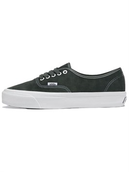 {{productViewItem.photos[photoViewList.activeNavIndex].Alt || productViewItem.photos[photoViewList.activeNavIndex].Description || 'Authentic Premium Vans 44 &#39;Scarab Black&#39;'}}