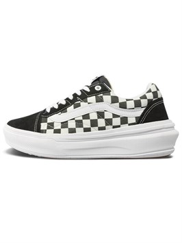 {{productViewItem.photos[photoViewList.activeNavIndex].Alt || productViewItem.photos[photoViewList.activeNavIndex].Description || 'Vans Old Skool &#39;Black White&#39;'}}
