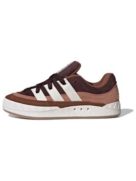 {{productViewItem.photos[photoViewList.activeNavIndex].Alt || productViewItem.photos[photoViewList.activeNavIndex].Description || 'Adidas Adimatic &#39;Brown White&#39;'}}