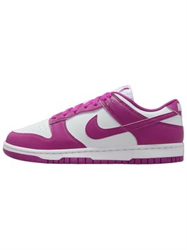 {{productViewItem.photos[photoViewList.activeNavIndex].Alt || productViewItem.photos[photoViewList.activeNavIndex].Description || 'Nike Dunk Low Next Nature &#39;Hot Fuchsia&#39; Женские кроссовки'}}